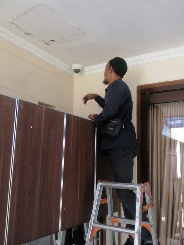 Proyek Renovasi Gedung